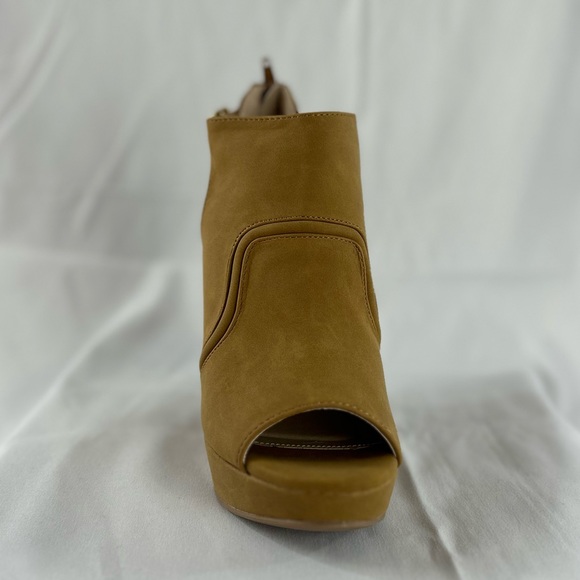 Kimmy Wedges - Picture 1 of 4